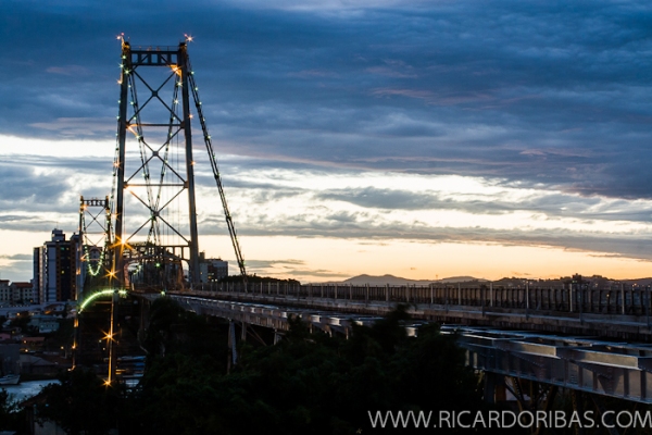 Hercilio Luz Bridge at dusk. Florianopolis, Santa Catarina, Brazil.